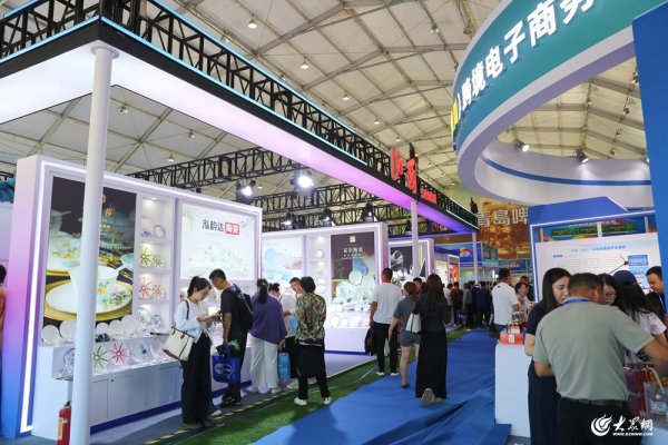 金猪配资 2025黄河流域跨境电商博览会在青岛举行